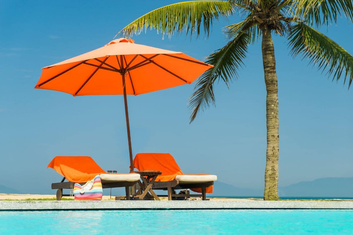 tipos de sombrillas para jardin